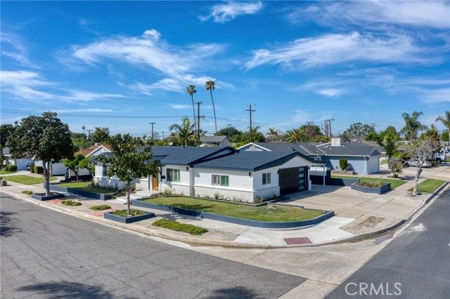 2705 E Orange Grove Avenue, Orange, CA 92867