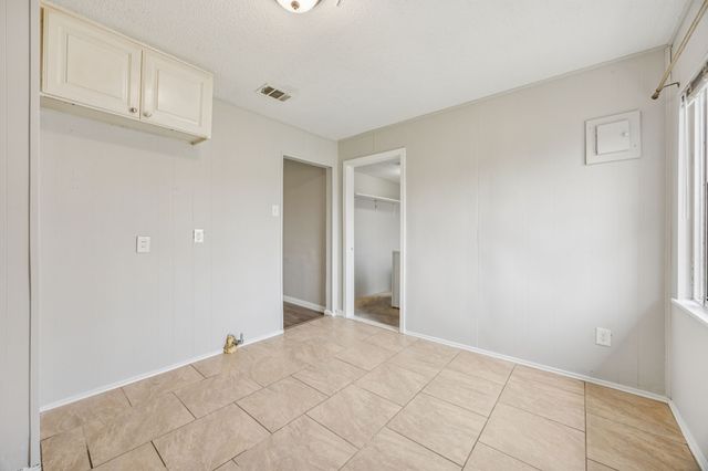 2822 Fir Park, Richland Hills, TX 76118