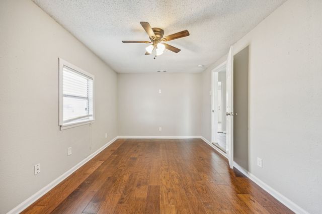 2822 Fir Park, Richland Hills, TX 76118