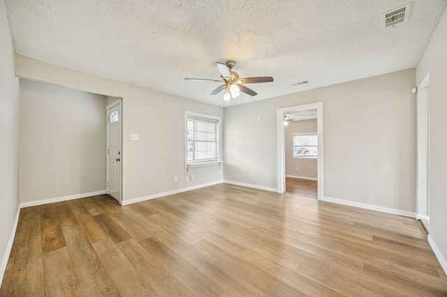 2822 Fir Park, Richland Hills, TX 76118