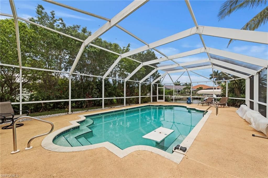 Image 35 of property listing at 2104 SW 38th TER, Cape Coral, FL 33914