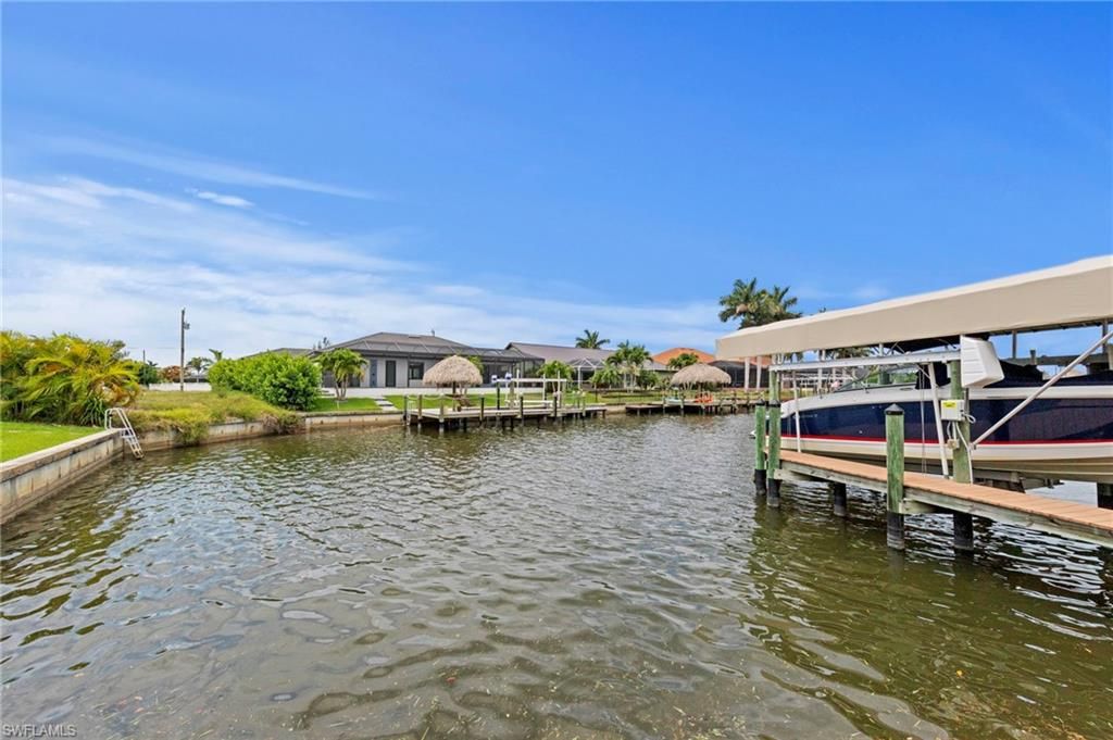 Image 40 of property listing at 2104 SW 38th TER, Cape Coral, FL 33914