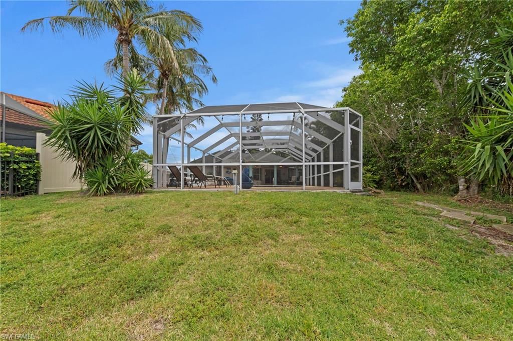 Image 41 of property listing at 2104 SW 38th TER, Cape Coral, FL 33914