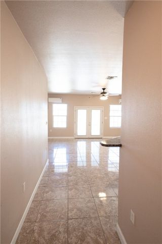 2033 Briarwood Dr, Corpus Christi, TX 78412