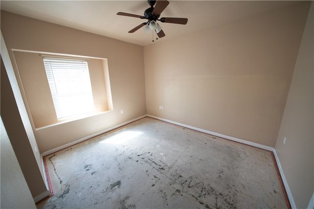 2033 Briarwood Dr, Corpus Christi, TX 78412