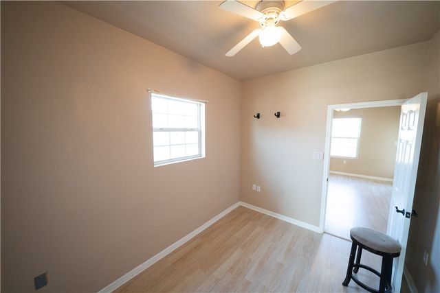 2033 Briarwood Dr, Corpus Christi, TX 78412
