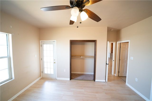 2033 Briarwood Dr, Corpus Christi, TX 78412