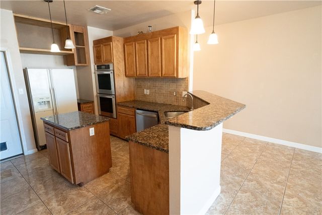 2033 Briarwood Dr, Corpus Christi, TX 78412
