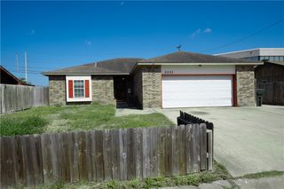 2033 Briarwood Dr, Corpus Christi, TX 78412