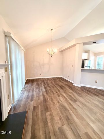 6 Bethany Place, Durham, NC 27712