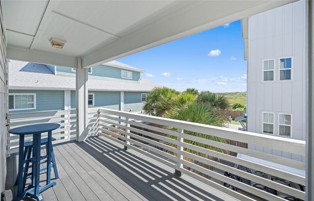 3087 S 11th St 401, Port Aransas, TX 78373