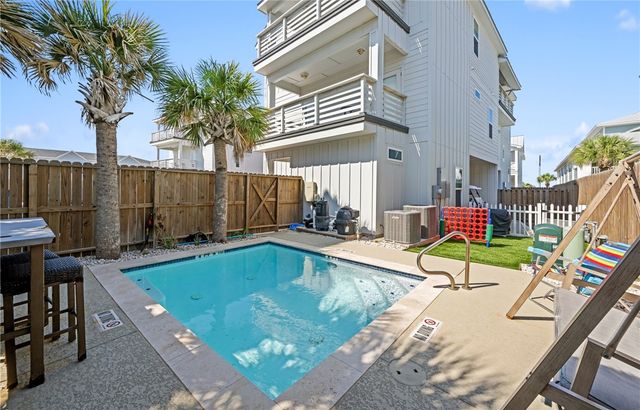 3087 S 11th St 401, Port Aransas, TX 78373