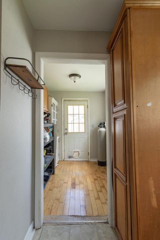 423 W South STREET, Oconomowoc, WI 53066
