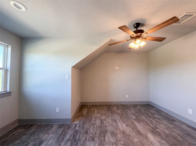 725 Cheyenne Trail, Trenton, TX 75490