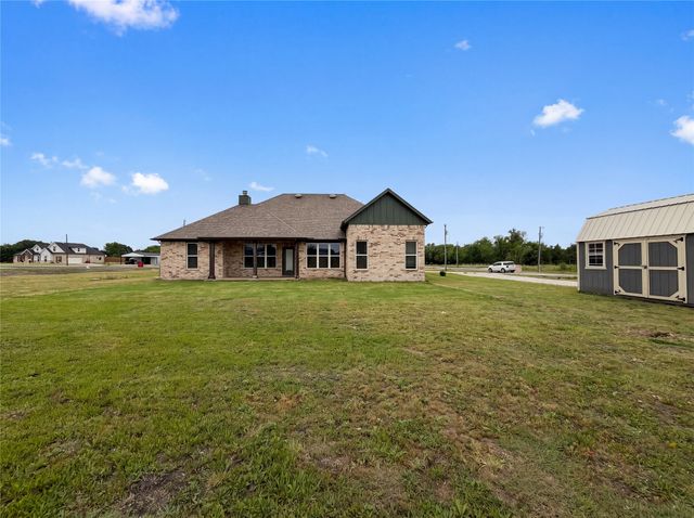 725 Cheyenne Trail, Trenton, TX 75490