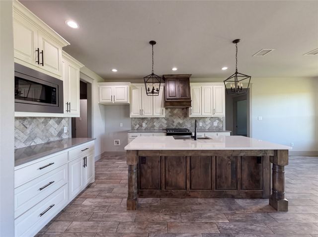 725 Cheyenne Trail, Trenton, TX 75490