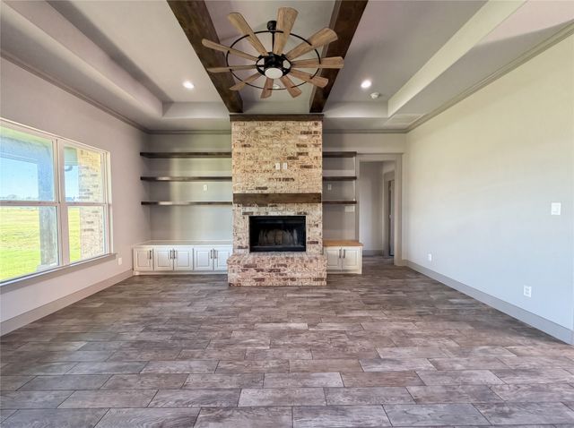 725 Cheyenne Trail, Trenton, TX 75490