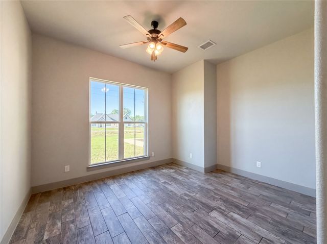 725 Cheyenne Trail, Trenton, TX 75490