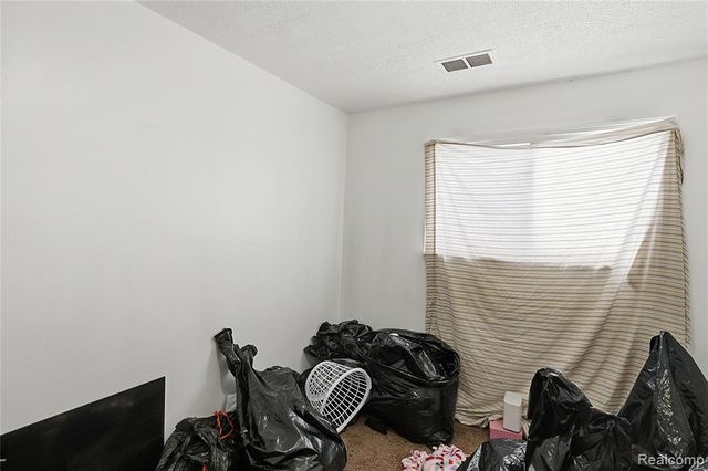 6075 Ashton Avenue, Detroit, MI 48228