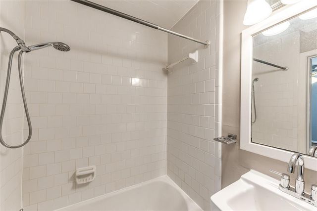 5537 Lincrest Lane, Houston, TX 77056