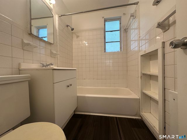 164 Virginia Avenue B, Bridgeport, CT 06610
