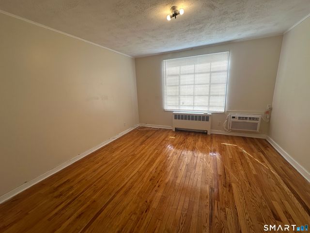 164 Virginia Avenue B, Bridgeport, CT 06610
