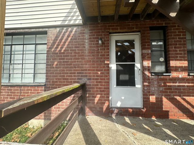 164 Virginia Avenue B, Bridgeport, CT 06610