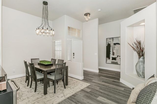2702 E Caraway Court, Fresno, CA 93720