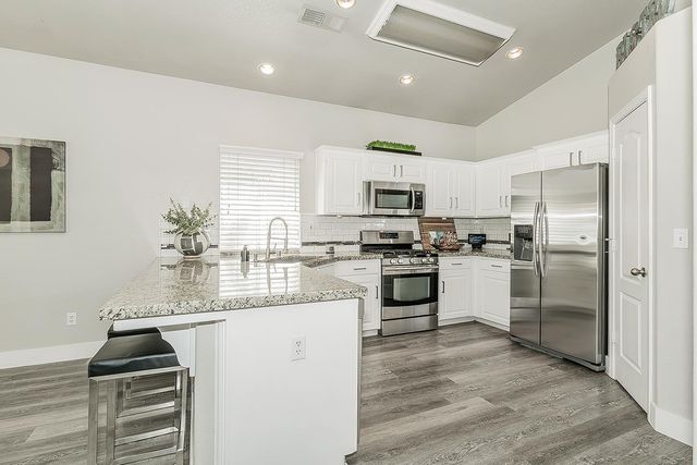 2702 E Caraway Court, Fresno, CA 93720