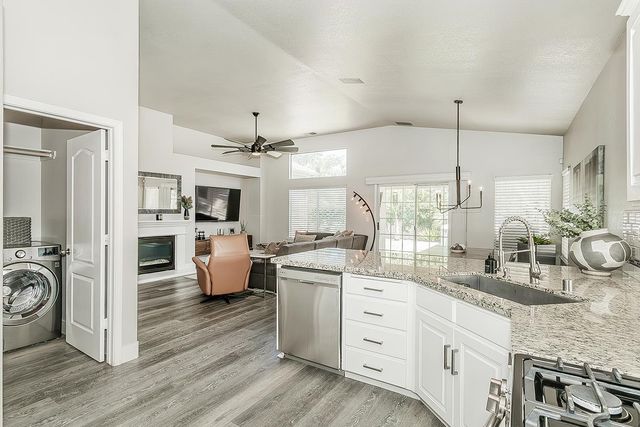 2702 E Caraway Court, Fresno, CA 93720