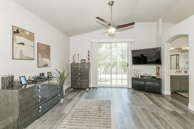 2702 E Caraway Court, Fresno, CA 93720