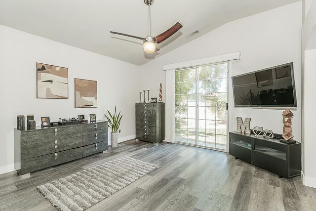 2702 E Caraway Court, Fresno, CA 93720