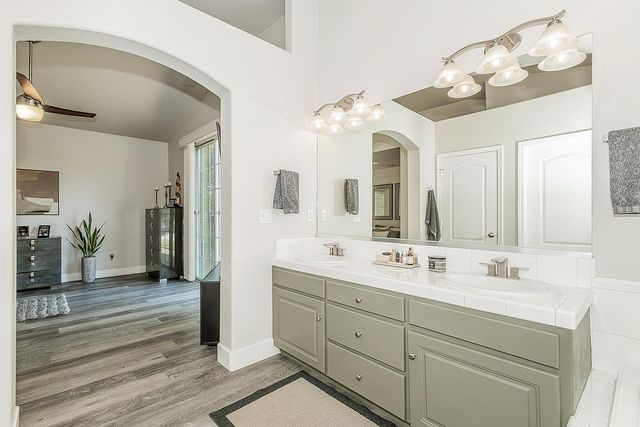 2702 E Caraway Court, Fresno, CA 93720