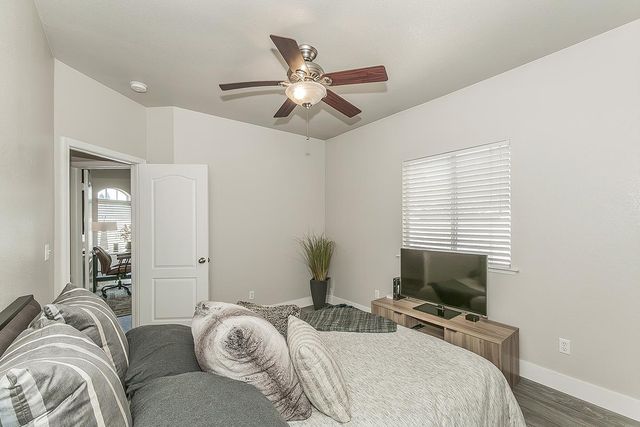 2702 E Caraway Court, Fresno, CA 93720