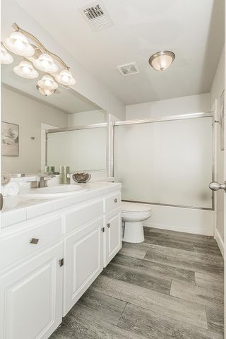 2702 E Caraway Court, Fresno, CA 93720