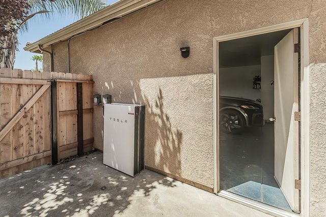 2702 E Caraway Court, Fresno, CA 93720