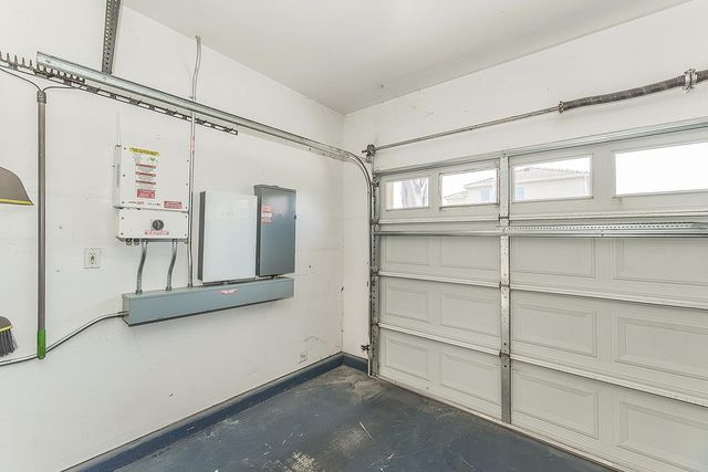 2702 E Caraway Court, Fresno, CA 93720