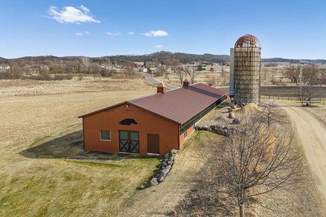 E7748 Mill Road, Spring Green, WI 53588