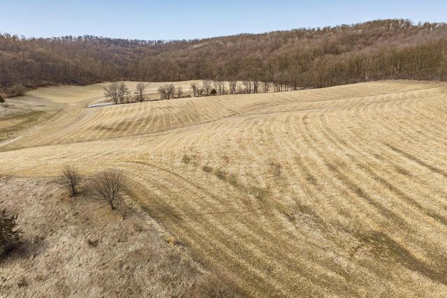 E7748 Mill Road, Spring Green, WI 53588