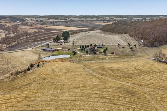 E7748 Mill Road, Spring Green, WI 53588