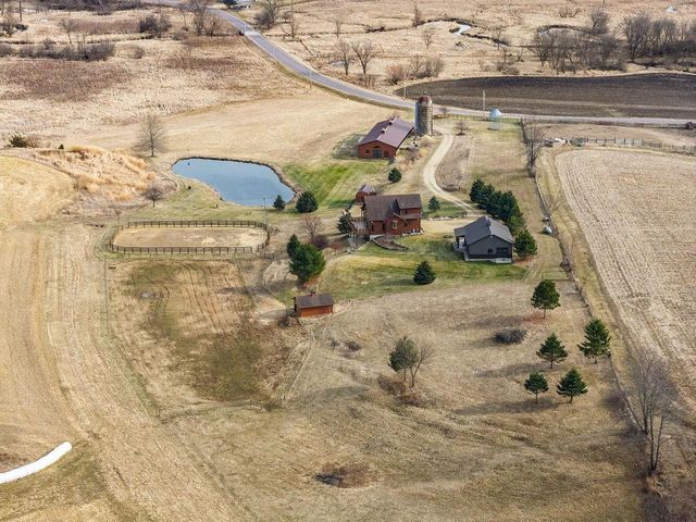 E7748 Mill Road, Spring Green, WI 53588