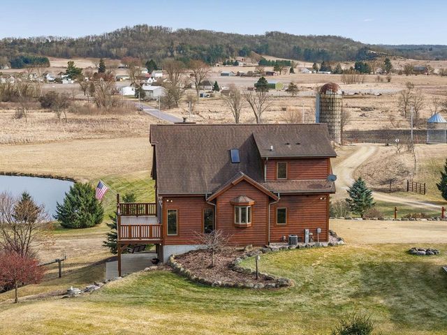 E7748 Mill Road, Spring Green, WI 53588