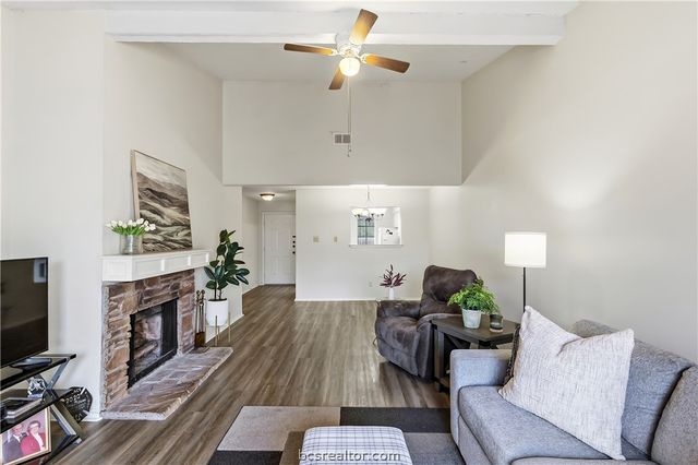 2523 Longmire Drive, College Station, TX 77845