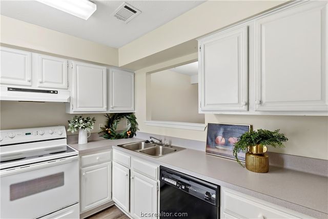 2523 Longmire Drive, College Station, TX 77845