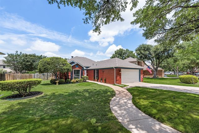 7505 Olympia Trail, Fort Worth, TX 76137