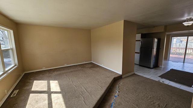 18570 W Pamela Place, Gurnee, IL 60031