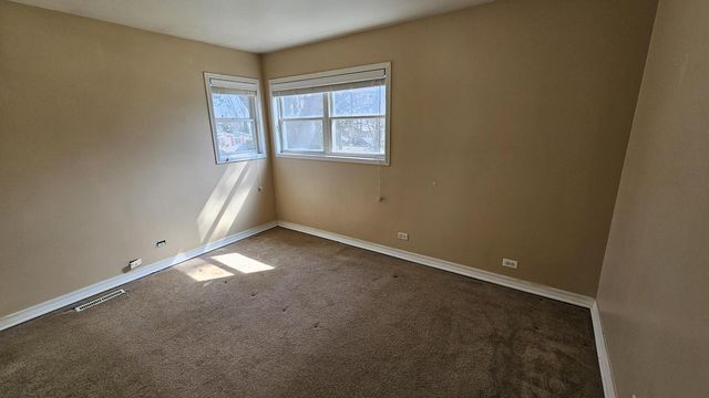 18570 W Pamela Place, Gurnee, IL 60031