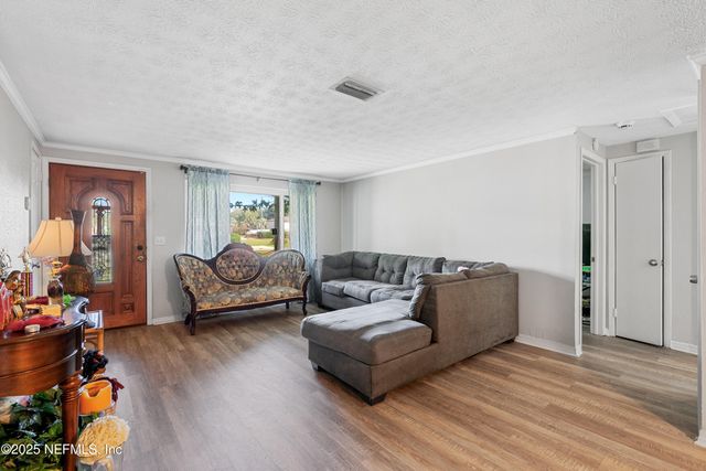 6990 ROBERT F KENNEDY Circle, Jacksonville, FL 32209