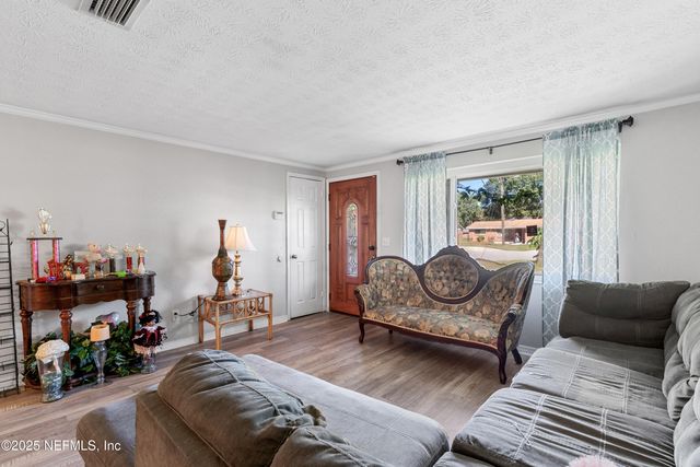 6990 ROBERT F KENNEDY Circle, Jacksonville, FL 32209
