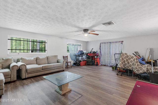 6990 ROBERT F KENNEDY Circle, Jacksonville, FL 32209